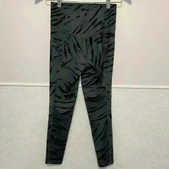 Athleta Leggings, Extra Small, Grey & Black - Picture 8 of 13